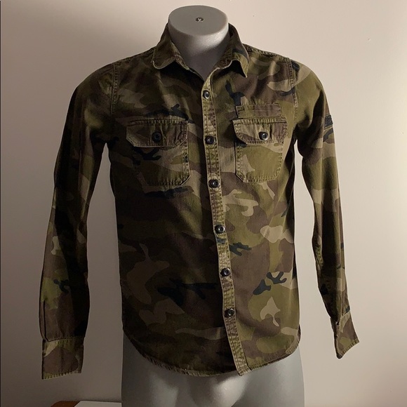 Camo Button Down from Amnesia Small - Picture 2 of 5